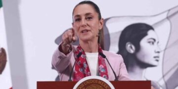 Gobierno renovará acuerdo para mantener el precio de la gasolina en 24 pesos