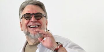 Guillermo del Toro transforma Frankenstein en un drama íntimo y poderoso