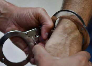 Hombre es arrestado Salinas Victoria