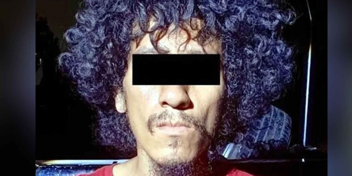 Hombre es detenido en Monterrey