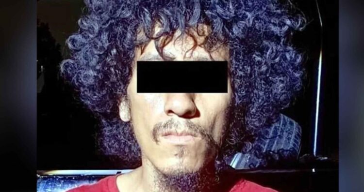 Hombre es detenido en Monterrey