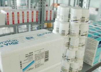 distribución medicamentos centros de salud
