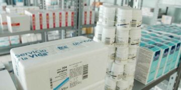 distribución medicamentos centros de salud
