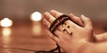 Iglesia oración violencia