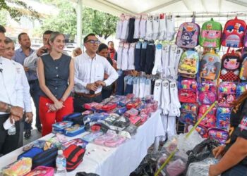Feria de Regreso a Clases Victoria
