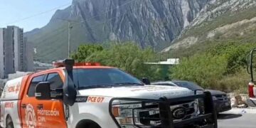 joven senderismo Santa Catarina