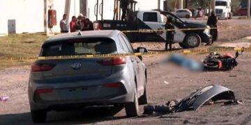 Joven motociclista pierde la vida tras choque frontal con automóvil en Ciénega de Flores, NL