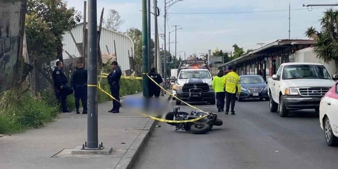 motociclista Iztapalapa poste