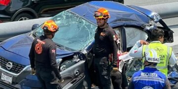 Mujer viva choque en Monterrey