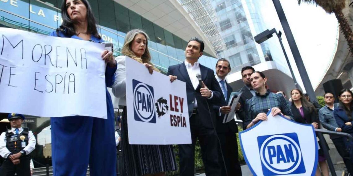 PAN amparo "Ley Espía"