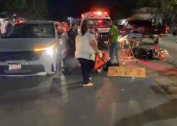 motocicleta embestida camioneta Victoria