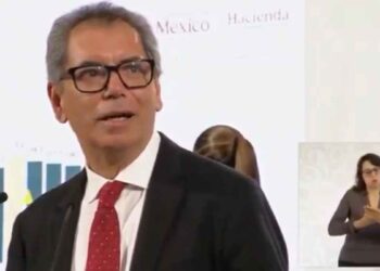 Prevén reducir un 26% la deuda de Pemex para el 2030: Secretario de Hacienda, Edgar Amador Zamora