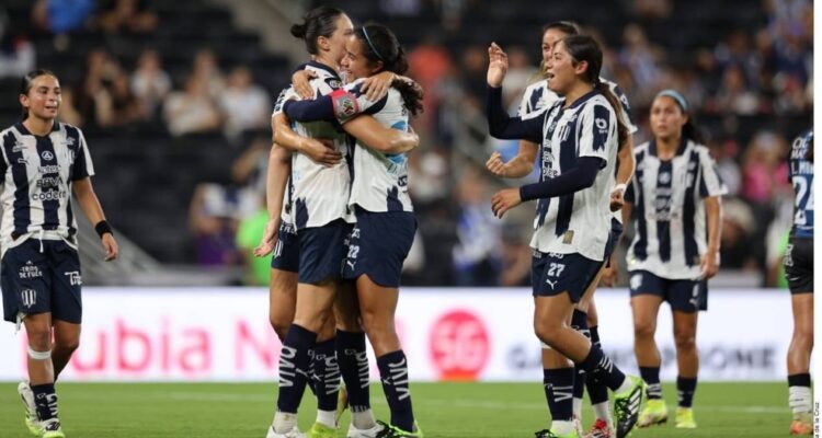 Rayadas vs Puebla Femenil