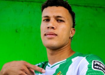 Nelson Deossa deja Rayados y es presentado por el Betis