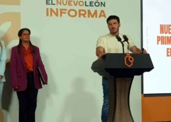 Samuel García celebra la reducción del 50% de la población en situación de pobreza en Nuevo León
