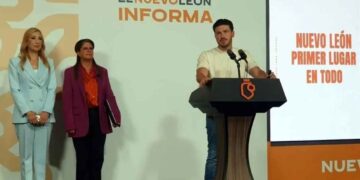 Samuel García celebra la reducción del 50% de la población en situación de pobreza en Nuevo León