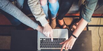 Diferencias entre rentar con inmobiliaria o directamente con el propietario en CDMX