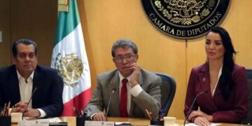 en pausa Mesa Directiva