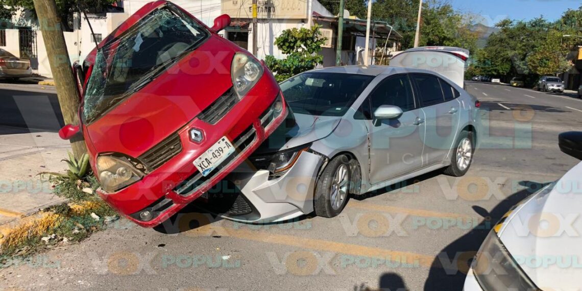 accidente vial hoy en centro de Victoria