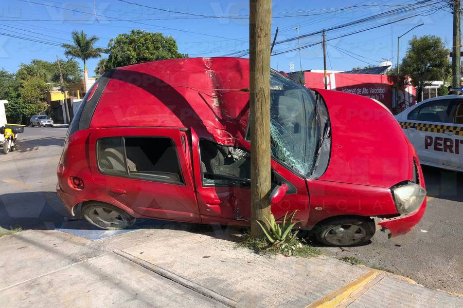accidente vial hoy en centro de Victoria