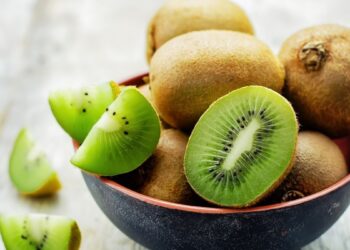 beneficios del kiwi