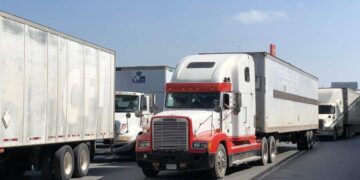 capacitan a choferes de carga en Matamoros