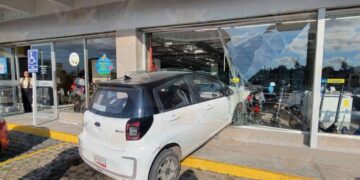 choque contra Coppel en Madero