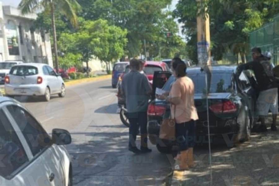 choque contra poste en Madero