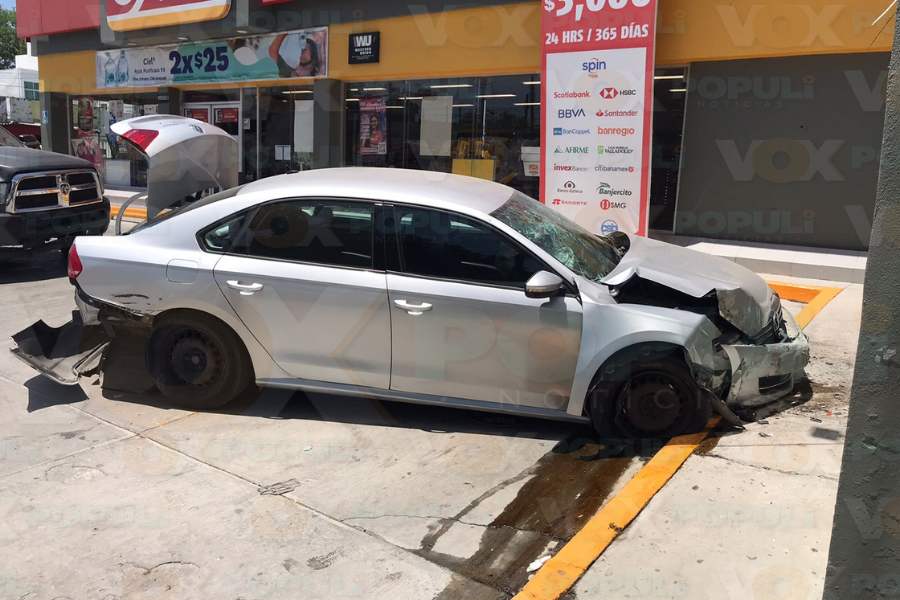 choque por Oxxo en Ciudad Victoria