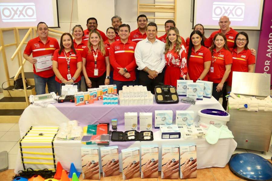 donativo de equipo médico a DIF Victoria