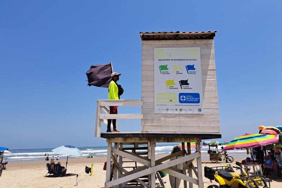 turistas de Playa Miramar