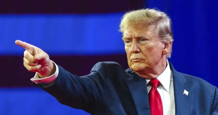 ¿Cuál fue la causa del despliegue de submarinos nucleares cerca de Rusia ordenado por Donald Trump?