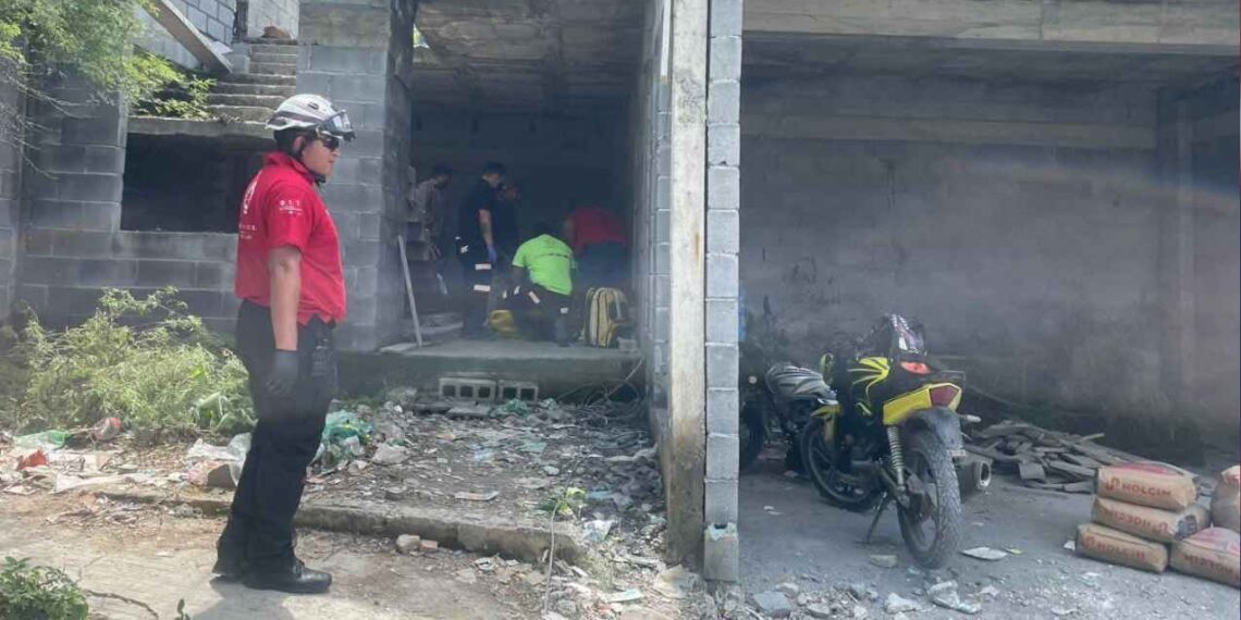 Albañil se lesiona en Linares