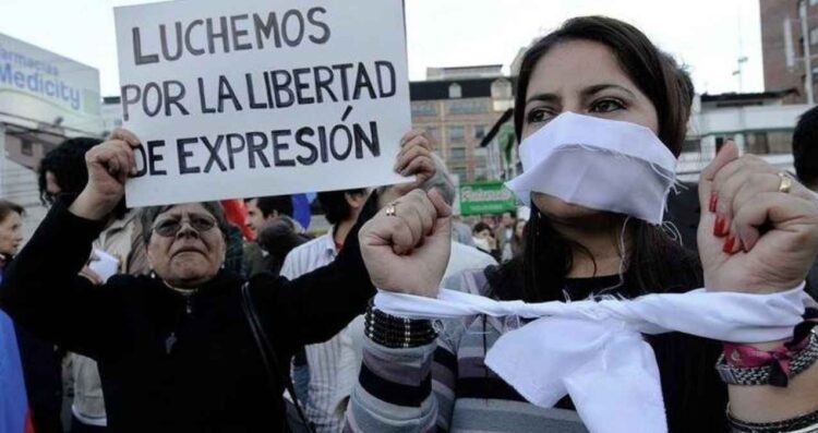 Alerta: Ley de inteligencia pone en riesgo labor de periodistas en México