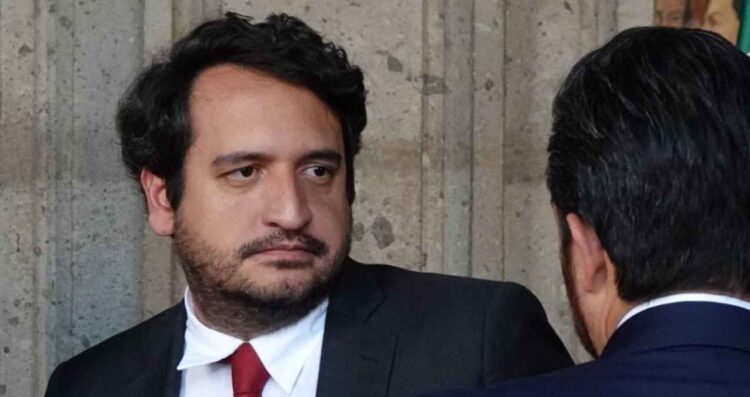 "Andy" promovido amparo