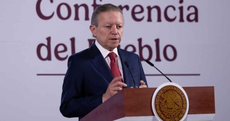 Arturo Zaldívar defiende reforma de amparo y niega retrocesos legales