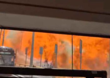 Aumenta a 10 el número de muertos tras la volcadura de pipa en el Puente de la Concordia en Iztapalapa