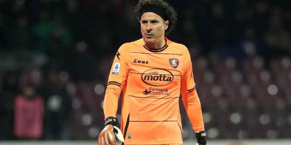 Burgos CF Guillermo Ochoa