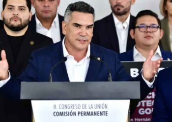 Cambio en el Senado Alito Moreno pierde la Comisión de Marina