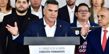 Cambio en el Senado Alito Moreno pierde la Comisión de Marina