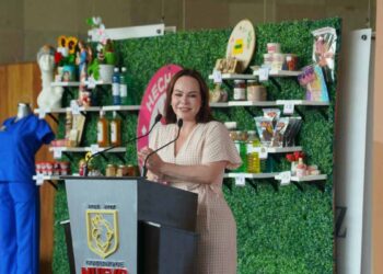 Carmen Lilia impulsa a emprendedores