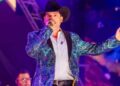 Con sombrero y a caballo, Bobby Pulido confirma candidatura independiente en Texas