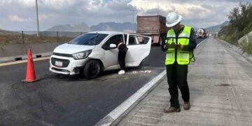 automóvil murete de contención García