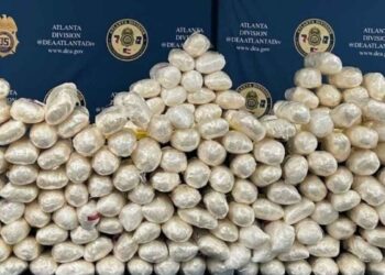 DEA arresta en megaoperativo a 670 presuntos miembros del CJNG; les decomisan drogas, dinero y armas