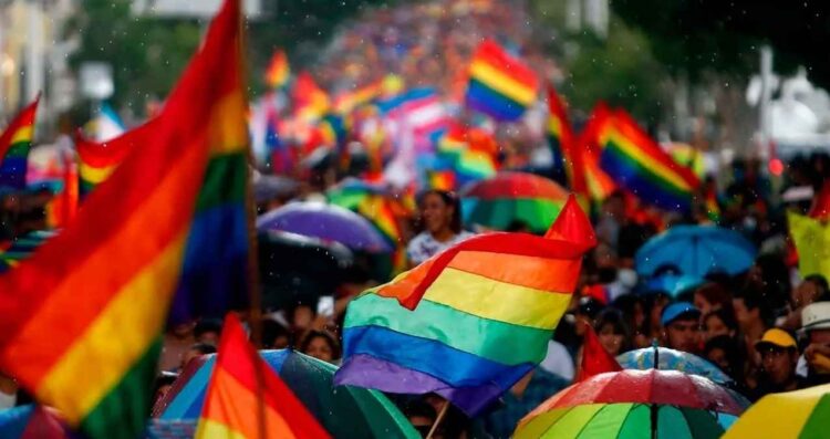 Dictamen contra discriminación LGBTQ+ avanza en el Senado en Ciudad de México