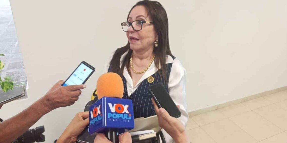 Blanca Anzaldua alumnas acoso