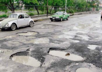 Diputada Jasso propone programa nacional urgente para reparar baches y mejorar vialidades