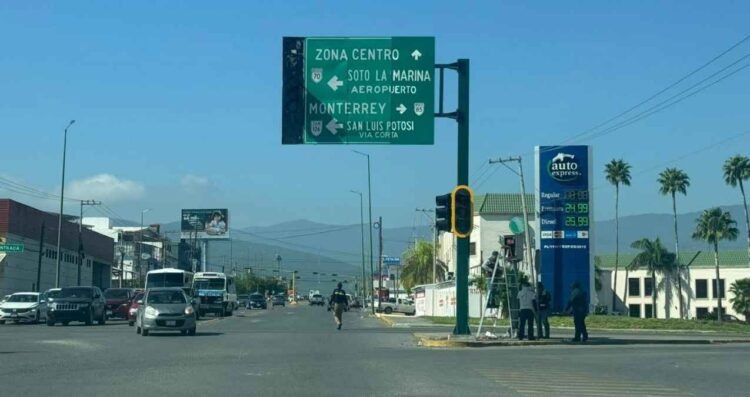 Gobierno Victoria reparaciones semáforo