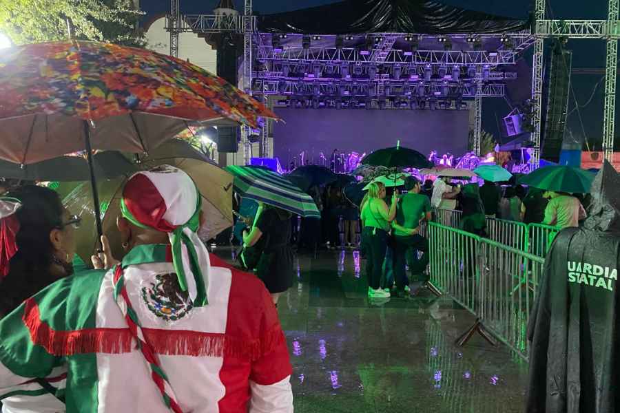 Grito de Independencia en Victoria (2)