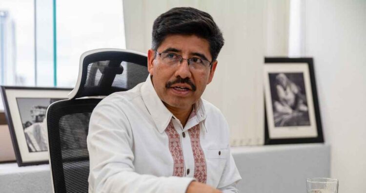 Hugo Aguilar Ortiz defiende y explica la necesidad de 70 asesores